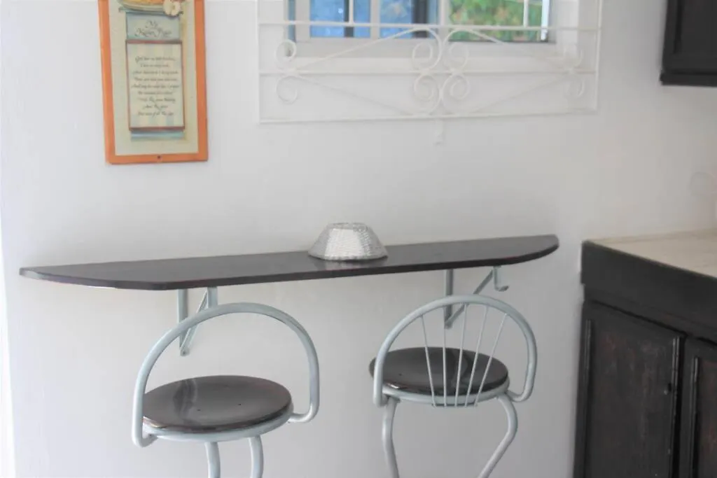 Ladville Apartment Near Kingstown #2