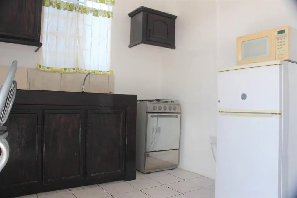Ladville Apartment Near Kingstown #2 0*,